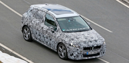 Обновленный BMW 2-Series Active Tourer получит изогнутый дисплей