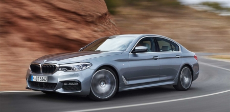 Компания BMW официально представила седан BMW 5-Series нового поколения.