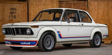 Редкий спорткар BMW 2002 Turbo продадут на аукционе за 9–10 миллионов рублей
