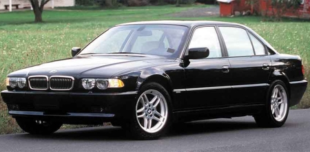 20-ти летний BMW 7-Series E38 продают за 79 тысяч долларов